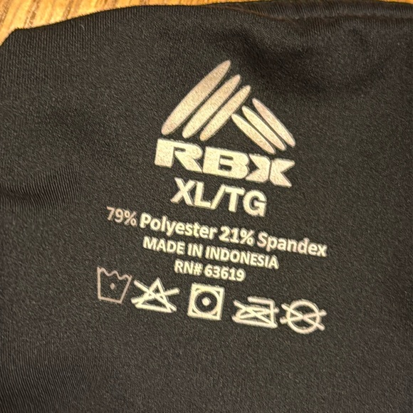 Athletic Leggings Bundle - XL - Picture 2 of 3